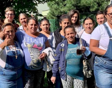 Slovenská vláda sa dnes ospravedlnila za násilné sterilizácie rómskych žien. Ďalším krokom musí byť ich odškodnenie