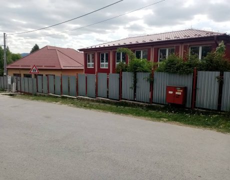 Primary school in Stará Ľubovňa still educates Roma children segregated. The state authorities and the town have to finally act